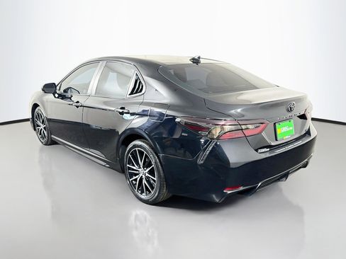 Used 2024 Toyota Camry SE w/ Convenience Package FWD image 7