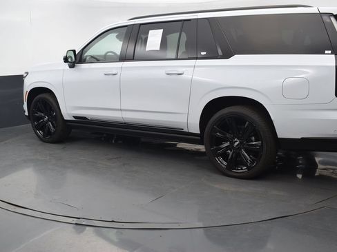 Certified 2026 Cadillac Escalade ESV Sport w/ Touring Package AWD/4WD image 3