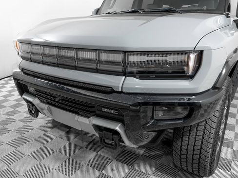 Used 2024 GMC Hummer EV 3X image 32