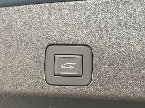 Certified 2025 Buick Encore GX Preferred AWD/4WD image 15