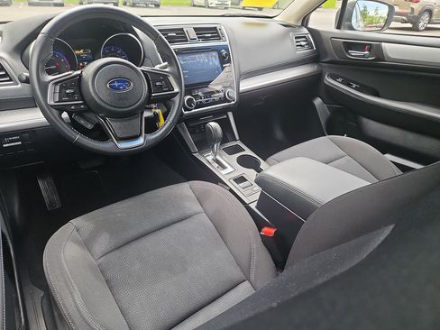 Used 2018 Subaru Legacy 2.5i Premium AWD/4WD image 3