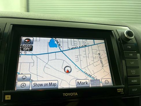 Used 2011 Toyota Sequoia Limited AWD/4WD image 26