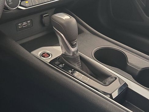 Used 2025 Nissan Altima 2.5 SV image 21