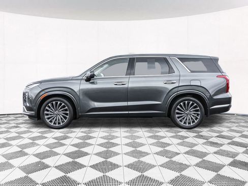 Used 2024 Hyundai Palisade Calligraphy image 16