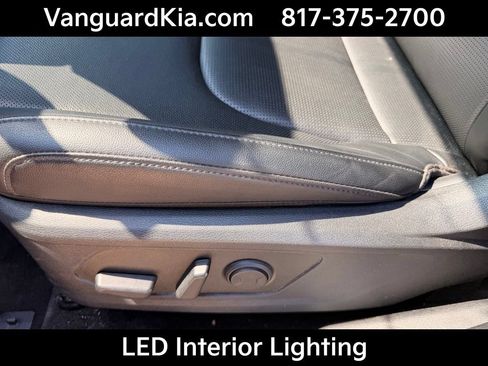 Certified 2026 Kia Sportage EX w/ EX Panorama Roof Package FWD image 15