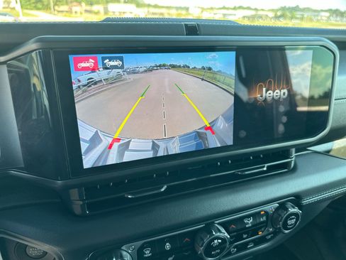 Used 2024 Jeep Wrangler Sahara w/ Technology Group image 17