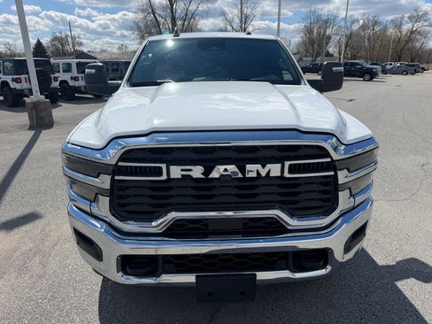 Used 2025 RAM 2500 Big Horn AWD/4WD image 13