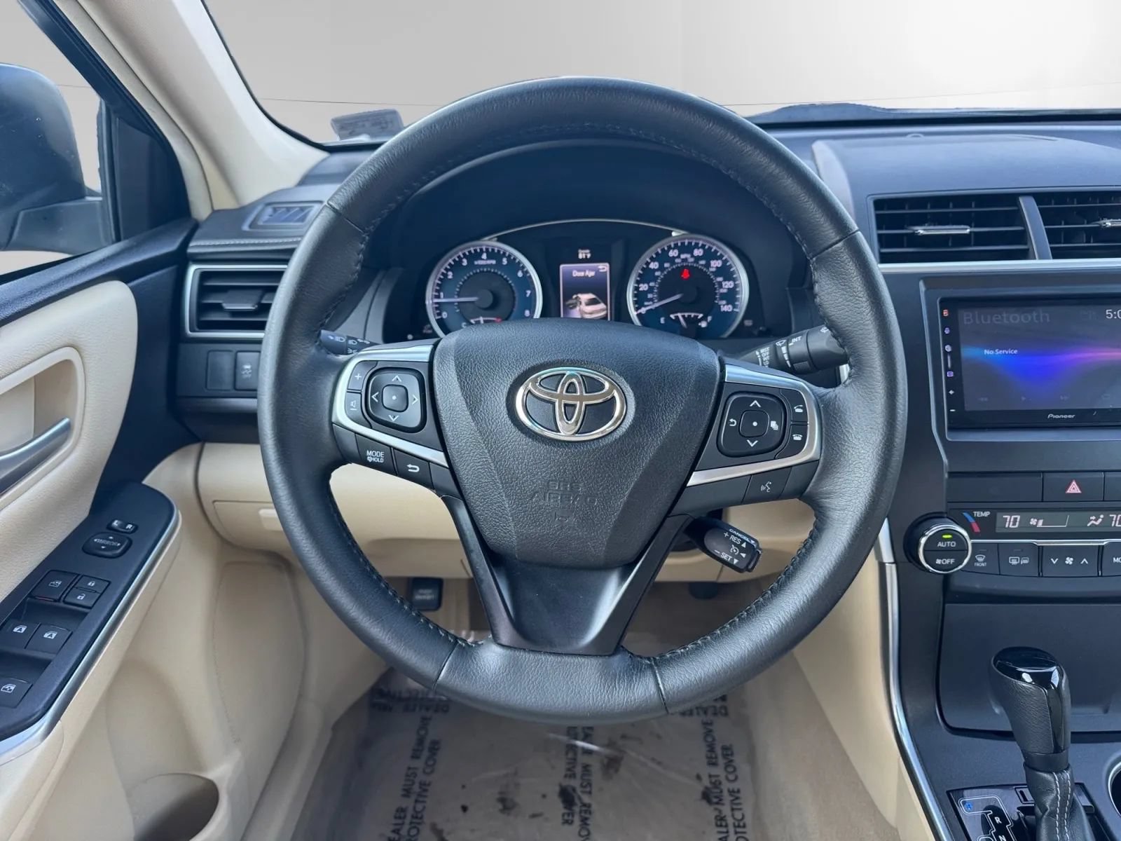 Used 2015 Toyota Camry XLE w/ Convenience Package FWD image 17