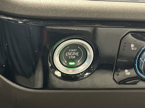 Certified 2023 GMC Sierra 1500 SLE image 22