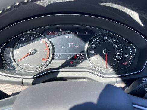 Used 2024 Audi Q5 2.0T Premium image 21