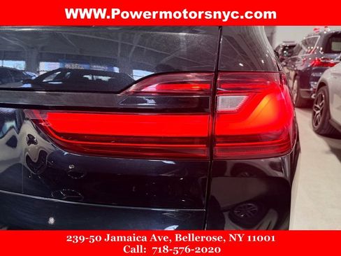 Used 2021 BMW X7 xDrive40i w/ Premium Package AWD/4WD image 12