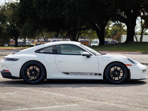Used 2022 Porsche 911 GT3 image 22