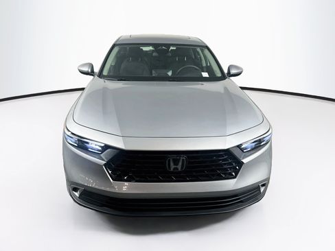 Used 2023 Honda Accord EX image 2