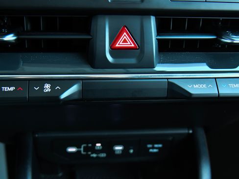 Used 2025 Kia K4 GT-Line w/ GT-Line Premium Package image 28