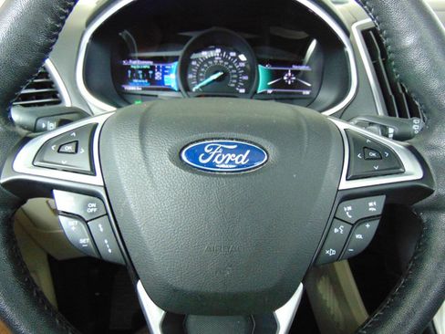Used 2016 Ford Edge Titanium w/ Equipment Group 302A AWD/4WD image 11