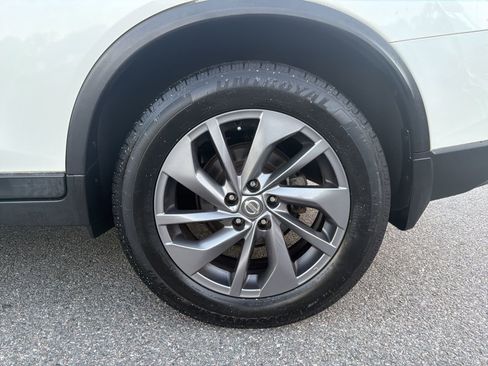 Used 2016 Nissan Rogue SL w/ SL Premium Package image 14