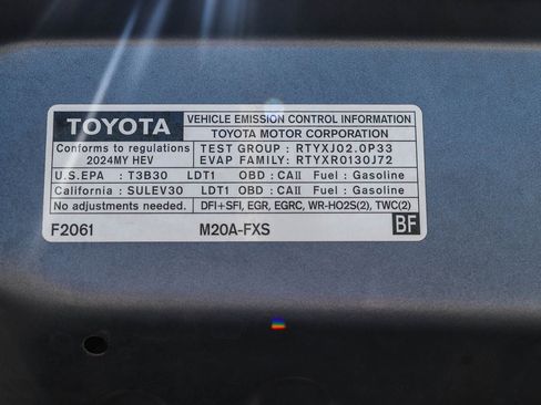 Used 2024 Toyota Corolla Cross AWD Hybrid image 28