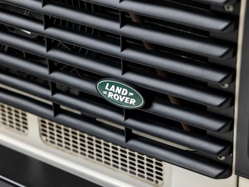 Used 1997 Land Rover Defender 90 image 37