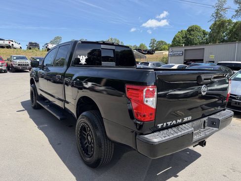 Used 2017 Nissan Titan S RWD image 9
