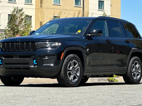 New 2023 Jeep Grand Cherokee Trailhawk image 7