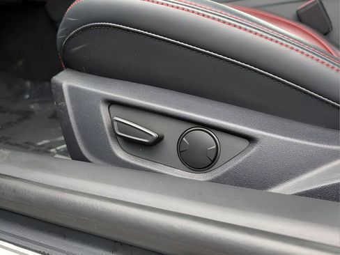 Used 2025 Ford Mustang GT Premium image 14