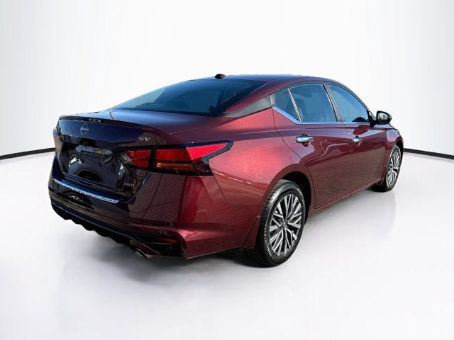 Used 2023 Nissan Altima 2.5 SV w/ SV Premium Package AWD/4WD image 5
