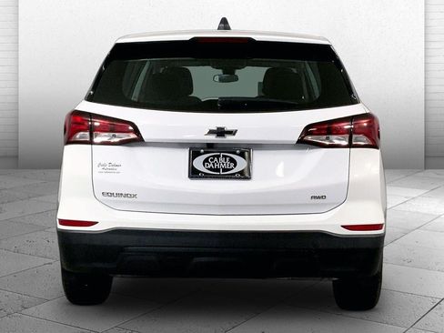 Used 2024 Chevrolet Equinox LS AWD/4WD image 3