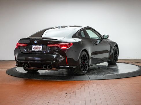 Used 2026 BMW M4 Competition w/ Executive Package RWD image 5