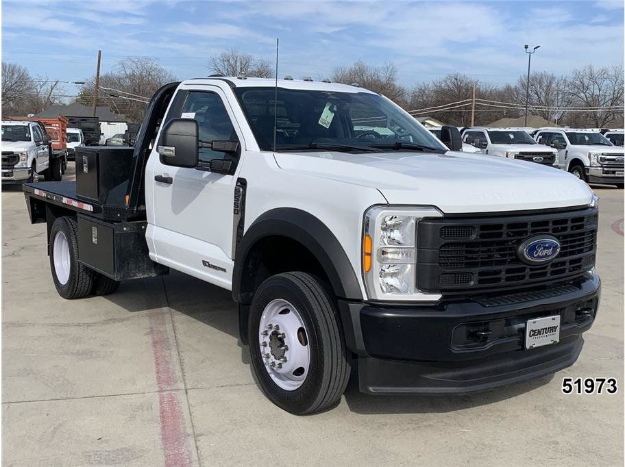 Used 2023 Ford F550 Luxury RWD image 3