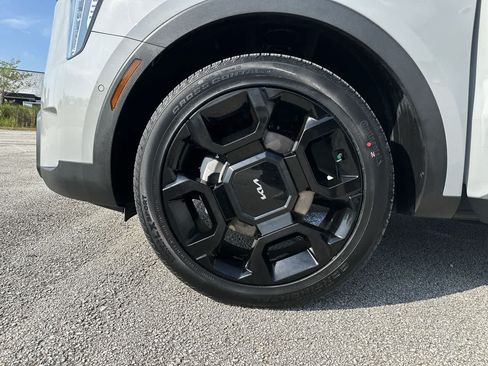 Used 2024 Kia Sorento SX AWD/4WD image 13