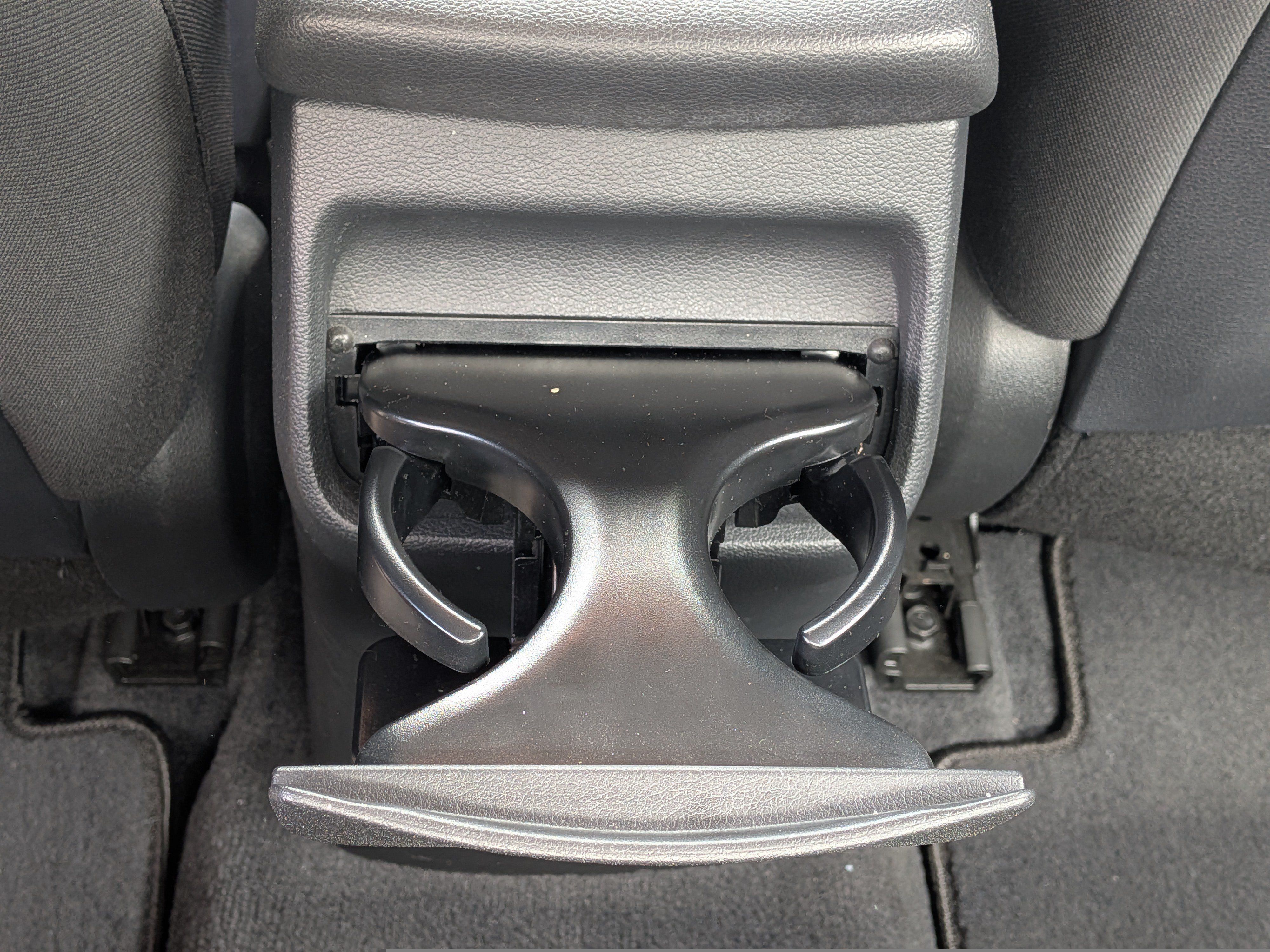 Used 2018 Hyundai Elantra SEL FWD image 14