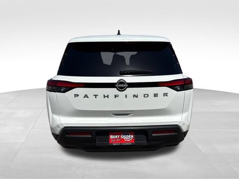 Certified 2025 Nissan Pathfinder S FWD image 7