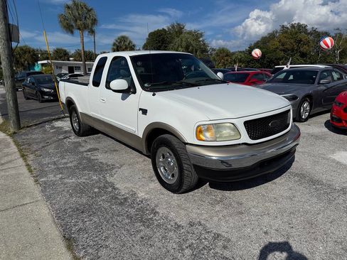 Used 2002 Ford F150 Lariat image 2