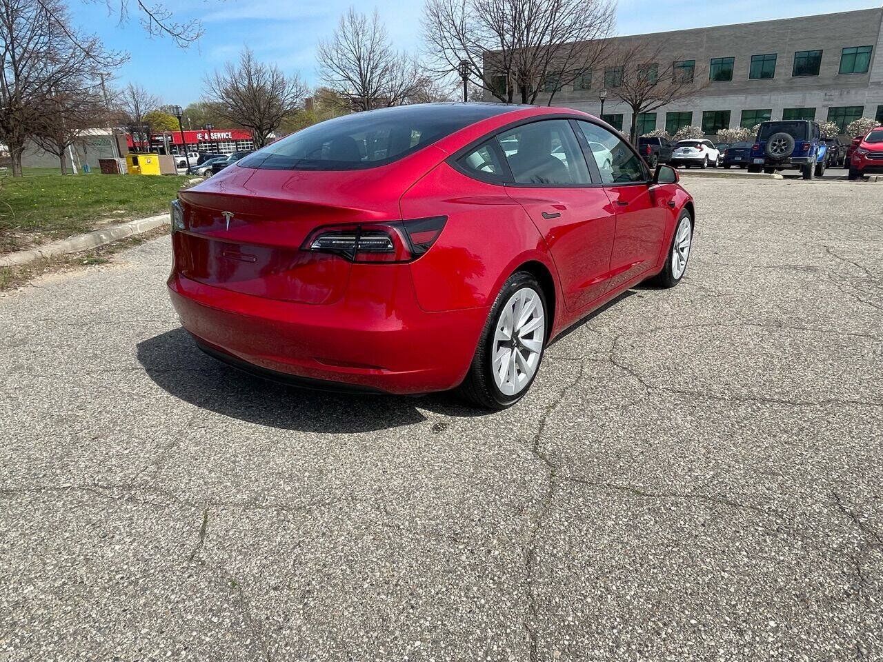 Used 2021 Tesla Model 3 Standard Range Plus RWD image 33