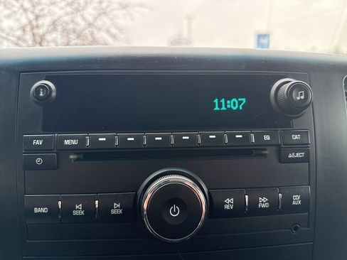 Used 2008 GMC Sierra 1500 SLE w/ Z71 Off-Road Package image 12