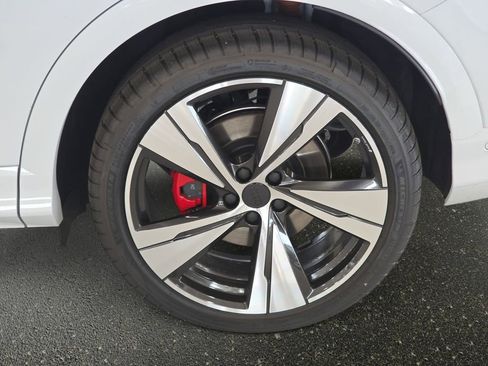 New 2026 Audi SQ5 Premium Plus image 17