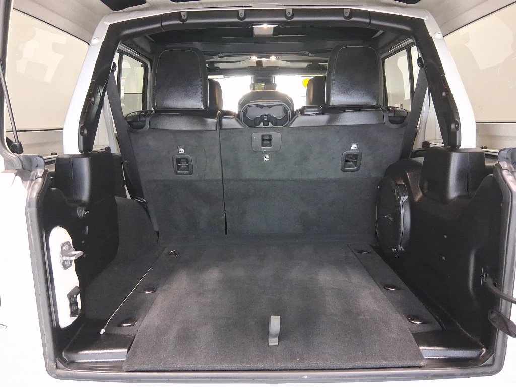 Used 2020 Jeep Wrangler Unlimited Rubicon AWD/4WD image 24