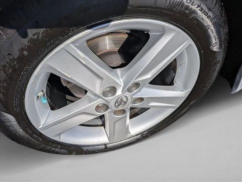 Used 2014 Toyota Camry SE image 21