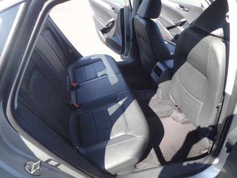 Used 2012 Volkswagen Passat 2.5 SE FWD image 11