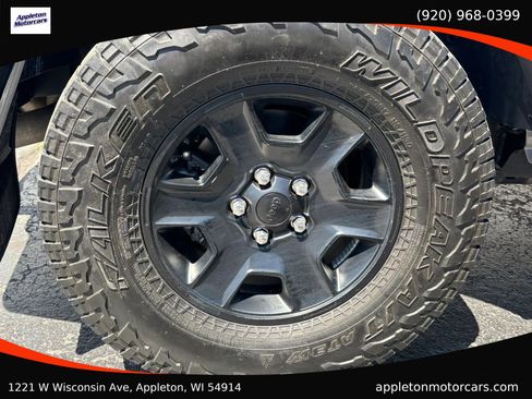Used 2018 Jeep Wrangler Unlimited Sport S AWD/4WD image 14