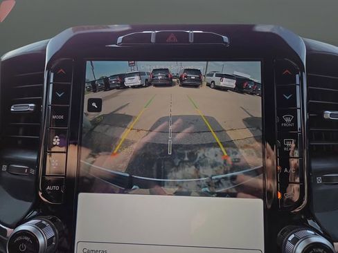 Used 2023 RAM 1500 Laramie image 10