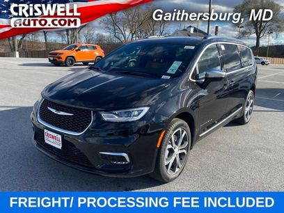New 2026 Chrysler Pacifica Pinnacle