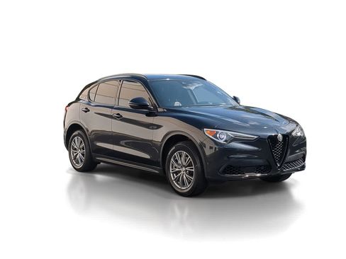 Used 2022 Alfa Romeo Stelvio Sprint AWD/4WD image 2