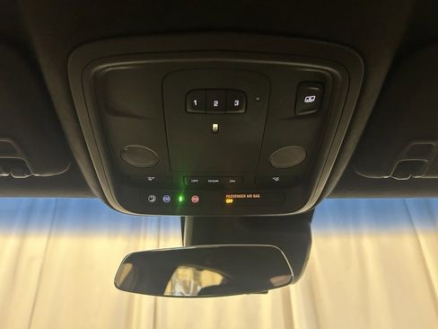 Used 2016 Cadillac CTS V w/ Carbon Fiber Package image 21