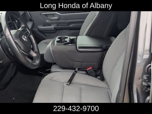 Used 2022 RAM 1500 Big Horn AWD/4WD image 2