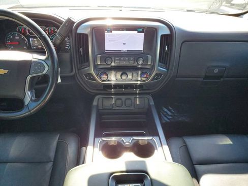 Used 2019 Chevrolet Silverado 2500 LTZ AWD/4WD image 17