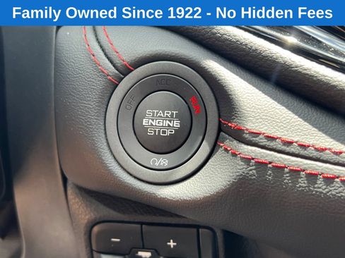 Used 2025 Jeep Grand Cherokee Limited w/ Luxury Tech Group II AWD/4WD image 33