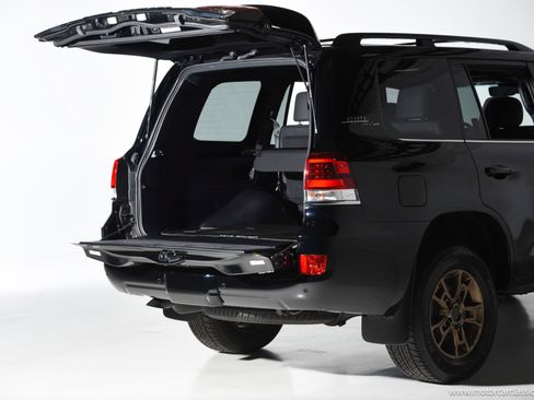 Used 2021 Toyota Land Cruiser Heritage Edition image 22