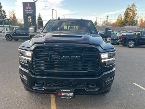 Used 2024 RAM 2500 Limited image 3