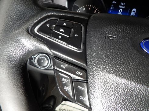 Used 2019 Ford Escape SE image 17